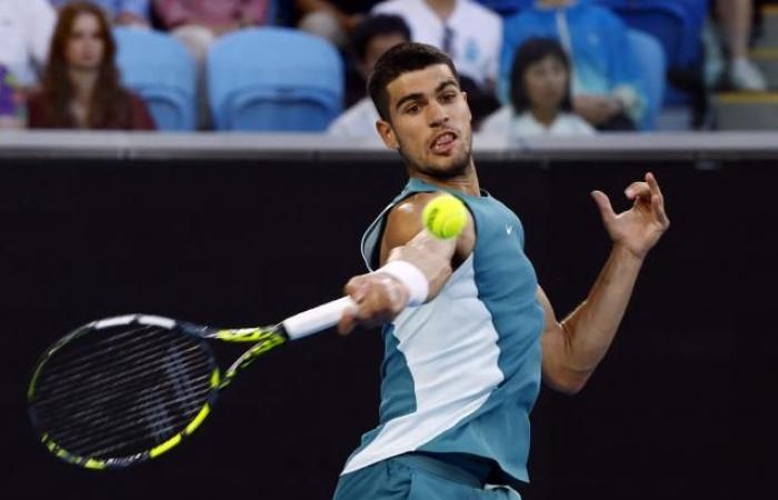 Carlos Alcaraz dominiert Alexander Shevchenko und erreicht die zweite Runde der Australian Open