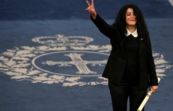 Marjane Satrapi lehnt die Ehrenlegion gegen Frankreichs „Heuchelei“ gegenüber dem Iran ab