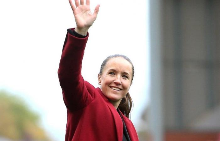 Casey Stoney übernimmt die Leitung der kanadischen Frauenmannschaft. • Frauenfußballerinnen