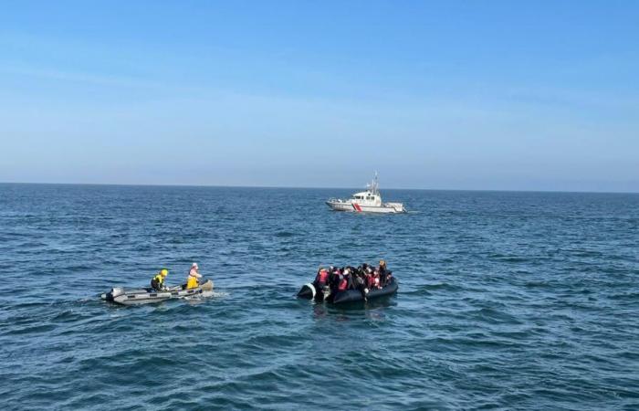 76 Migranten vor der Küste von Calais gerettet