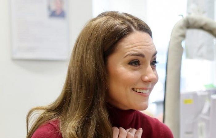 Bewegt besucht Kate Middleton Patienten im Krankenhaus, in dem sie wegen Krebs behandelt wurde