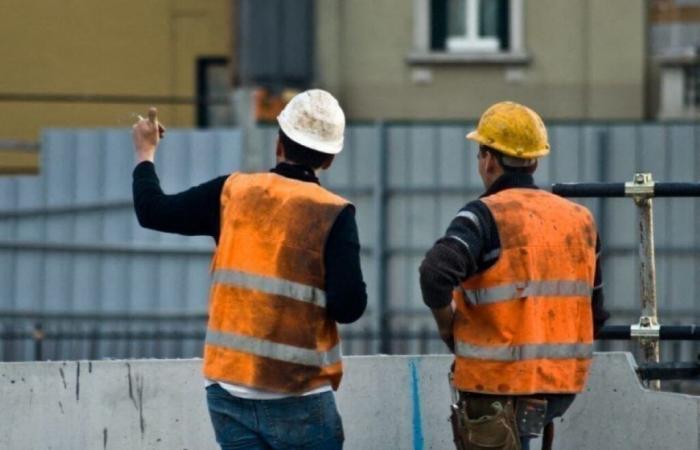 Ein Arbeiter sei auf einer Baustelle erschlagen gestorben, urteilte das Unternehmen