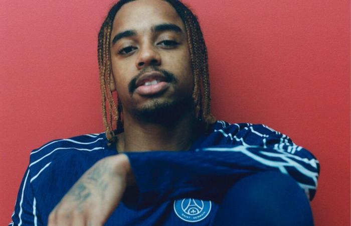 PSG. Paris stellt sein neues blaues 4. Trikot mit der Unterschrift Jordan vor