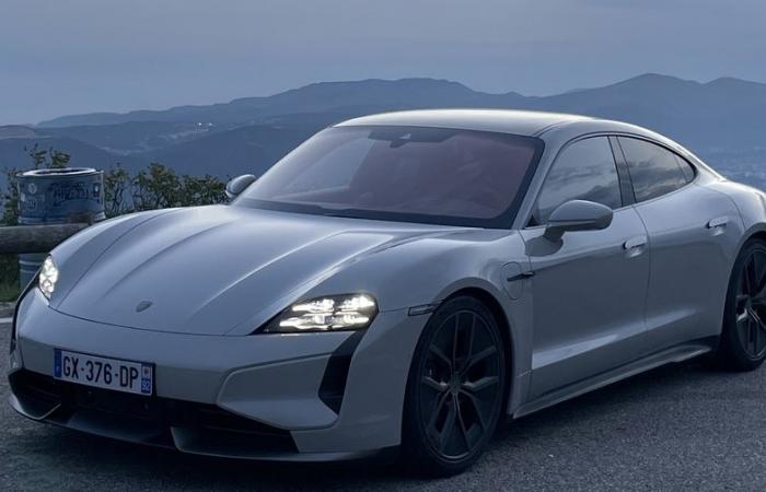 Porsche verkauft wegen seiner Elektroautos und China weniger