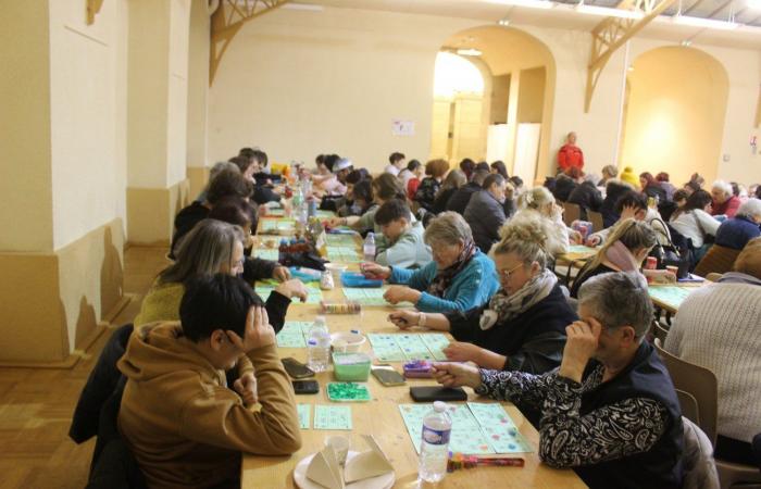 Mathéo Flandrin gewinnt den ersten Preis in der Lotterie für junge Fahnenträger