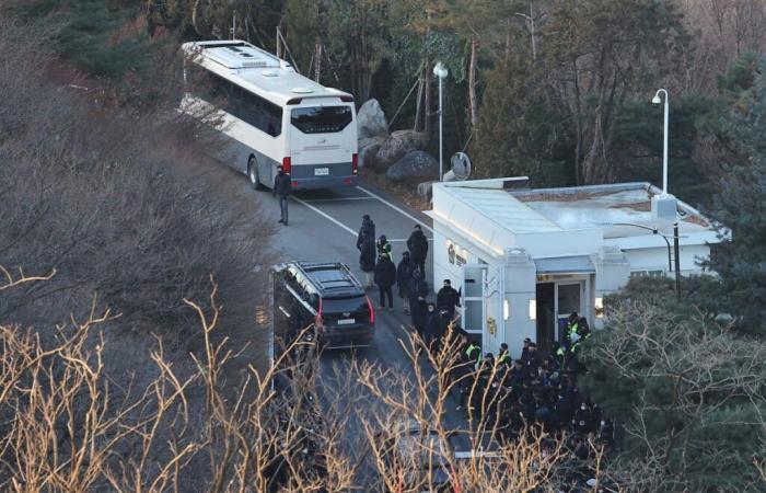 Der suspendierte Präsident Yoon Suk Yeol wurde verhaftet