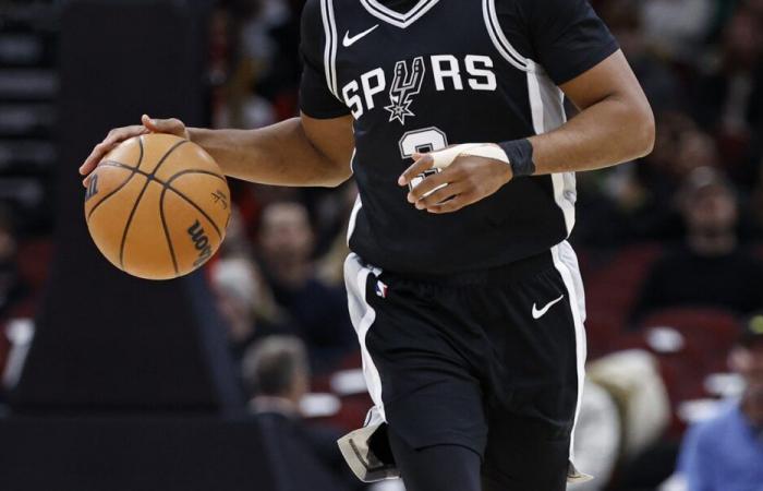 Chris Paul erzielt Double-Double beim Sieg der Spurs über die Lakers (13.01.25)