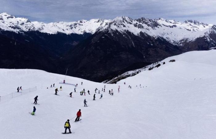 Ein 62-jähriger Skifahrer stirbt auf einer schwarzen Piste, nachdem er einen stehenden Skifahrer getroffen hat – Charente Libre