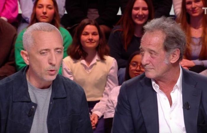 Aufgrund des Unwohlseins zwischen Gad Elmaleh und Vincent Lindon entschuldigt sich der Schauspieler schließlich