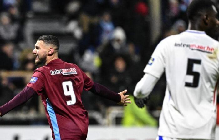 Im Elfmeterschießen geschlagen, schied Lyon im Achtelfinale gegen seinen Nachbarn Bourgoin-Jallieu aus