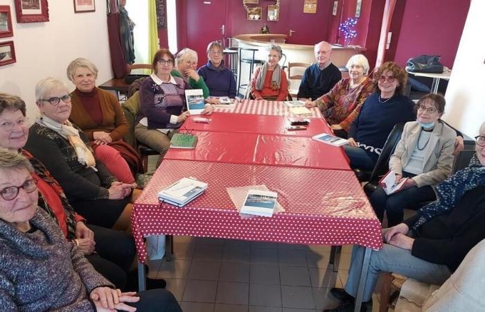 Die ehemalige Schwimmerin Claire Supiot stellte ihr Buch beim Café Lecture in Garennes-sur-Loire vor.