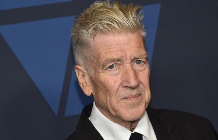 Der amerikanische Regisseur David Lynch, vor allem bekannt für „Elephant Man“ und „Mulholland Drive“, ist im Alter von 78 Jahren gestorben, teilte seine Familie mit