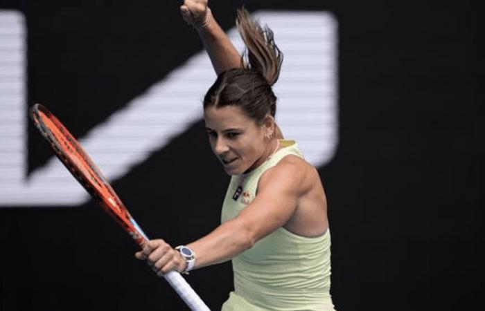 Emma Navarro kämpft sich durch einen Thriller mit drei Sätzen, um Ons Jabeur bei den Australian Open zu besiegen