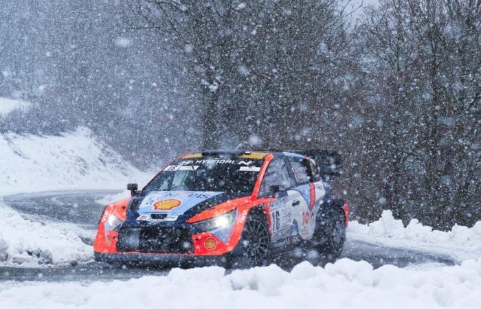 Fourmaux fühlt sich am Steuer des Hyundai WRC bereits „wohl“.