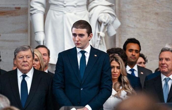 Barron Trump, 18, stellt alle auf dem Capitol Hill in den Schatten und strahlt ein seltenes Lächeln auf