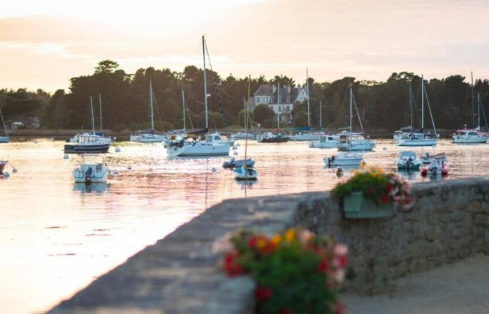 Dieses ehemalige Fischerdorf im Finistère liegt auf einer Halbinsel und ist ein Juwel, das es zu entdecken gilt