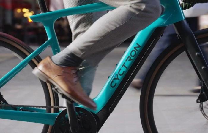 Dieses Elektro-Gravelbike verfügt über eine 4K-Kamera und einen attraktiven Bonuspreis