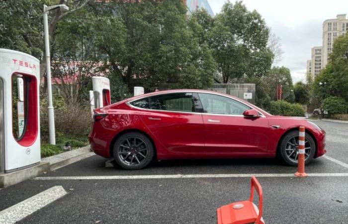 Dieser Besitzer eines Tesla Model 3 zeigt nach 177.000 Kilometern eine Verschlechterung der Batterie