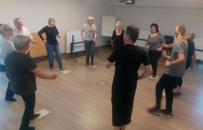 Stressbewältigung, Schlaf, Flexibilität … Ein Workshop in der Gironde, der Senioren im Alltag hilft