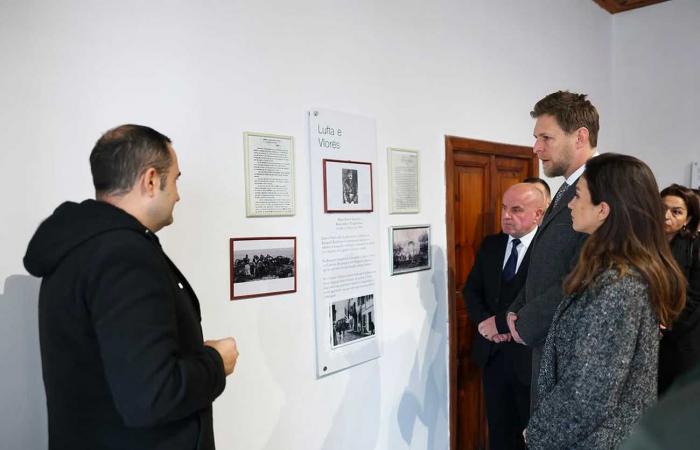 Kronprinz Leka und seine Partnerin Blerta treten zum ersten Mal gemeinsam bei einer sehr symbolischen offiziellen Verlobung auf