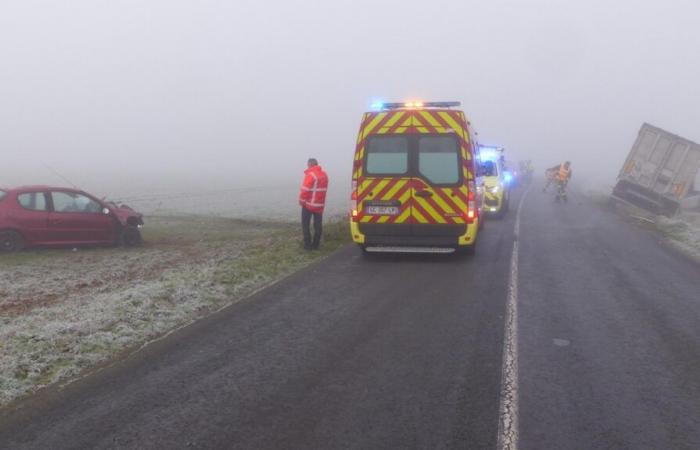 Einer wurde bei einem Unfall zwischen einem Lastwagen und einem Pkw in Airvault verletzt