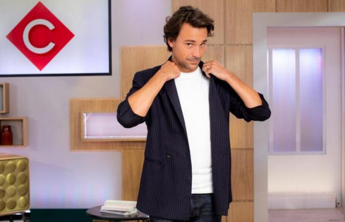 Bertrand Chameroy, der bei „C à vous“ fehlt, stellt seinen Ersatz vor