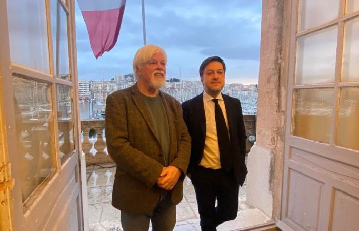 Paul Watson spricht aus Marseille über seinen neuen Heimathafen