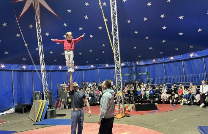 Die Kinder veranstalteten eine Show