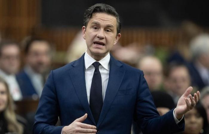 Es gebe „zu viele Beamte“ und die Arbeit „wird nicht erledigt“, so Poilievre