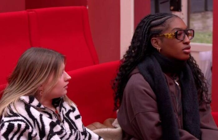 Marine und Ebony (Star Academy) planen, einen Gegenstand zu stehlen, wenn sie am Samstag das Schloss verlassen