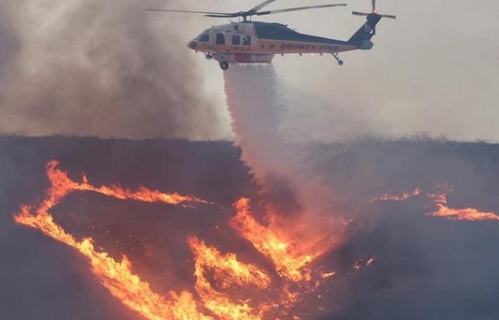 Bilder des neuen heftigen Brandes im Norden der Stadt, Tausende Einwohner evakuiert