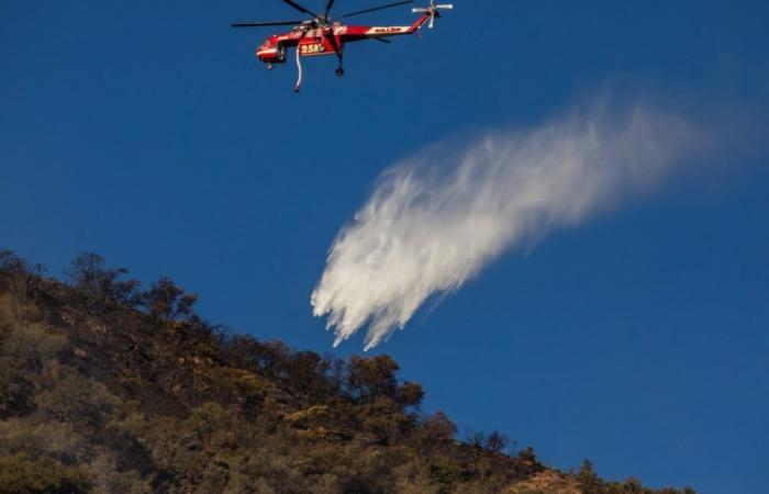 Hilfe für die Feuerwehr oder zusätzliches Risiko? An diesem Wochenende wird es auf die Brände in Los Angeles regnen