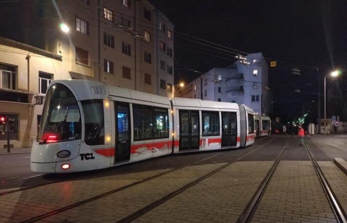 TCL in Lyon. Die Straßenbahn entgleist, eine wichtige Straße blockiert, hier ist, was passiert