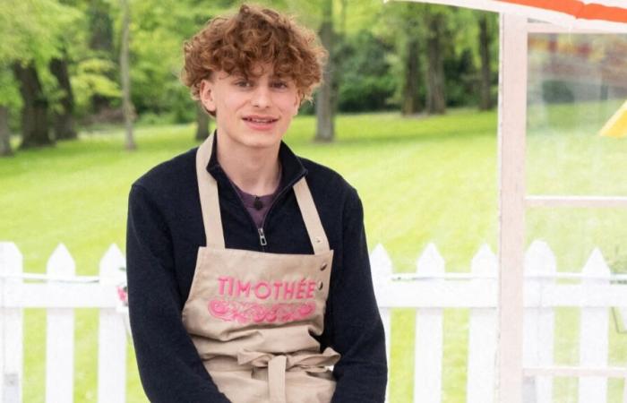 Timothée, großer Gewinner der Auszeichnung „Bester Konditor“ auf M6, kommt nach Lyon, um sein Rezeptbuch zu signieren