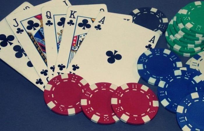 Ein Mann knackt den Online-Poker-Jackpot, am selben Tag wie seine Entlassung: News