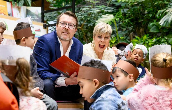 Prinz Constantijn und Prinzessin Laurentien bilden ein seltenes Duo, das man Kindern vorlesen kann