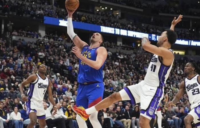 Jokics übermenschlicher Schuss, Autor seines fünften Triple-Doubles in Folge in der NBA gegen die Sacramento Kings