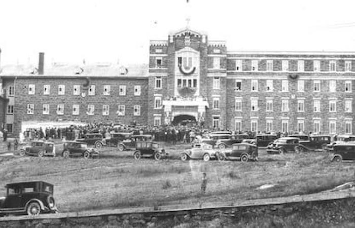 Eine Fotoausstellung zum 140-jährigen Bestehen des Chicoutimi-Krankenhauses