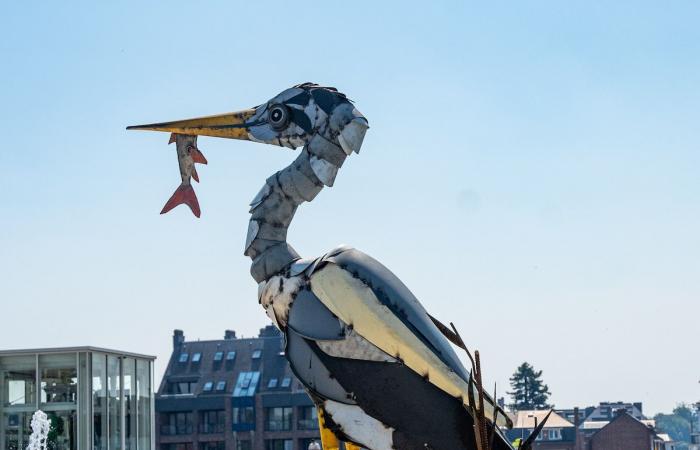 Die monumentalen Kalbut -Tierskulpturen werden sich dauerhaft niederlassen