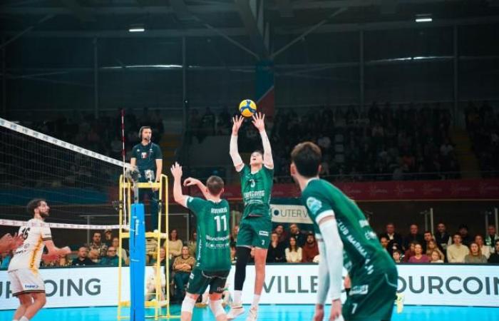 Tourcoing hatte gegen Plessis-Robinson in der Marmara Spikeligue Angst