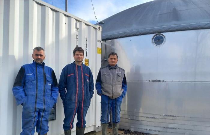 Auf ihrer Farm in Aveyron verwandeln sie die Aufschlämmung ihrer Kühe in Energie, mit einem Mikro-Methanizer