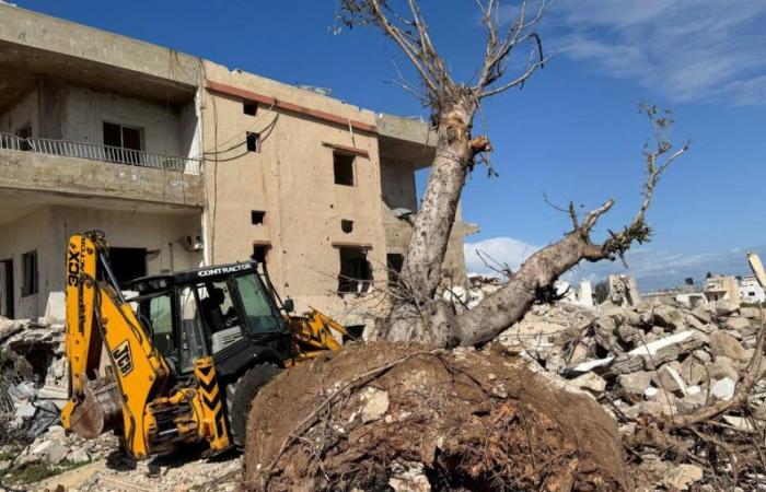 Israel sagte, dass sein militärischer Abzug aus dem Libanon über die für das Waffenstillstandsabkommen vorgesehenen sechzig Tage hinaus „andauere“.