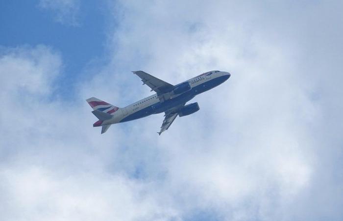 Ein Flug, der Las Vegas mit London verbindet, der vom Eowyn -Sturm mit einer Geschwindigkeit von 1.314 km/h betrieben wird, liegt der Durchschnitt bei etwa 966 km/h