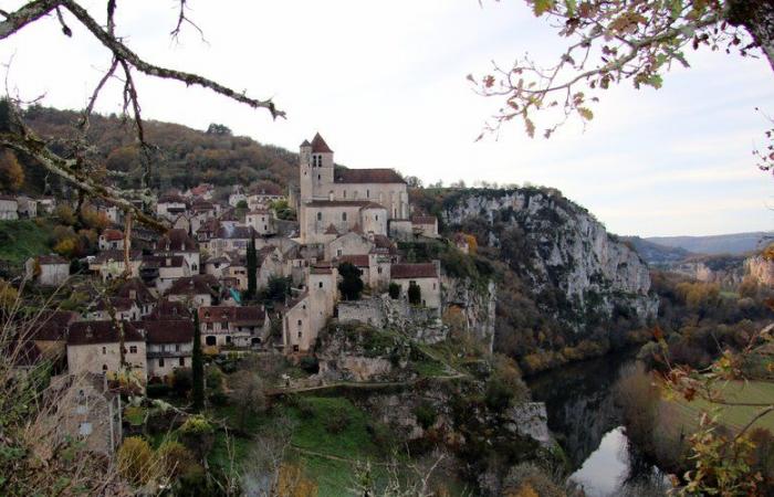 Saint-Cirq-Lapopie. Informationen von der Society of Friends of Saint-Cirq