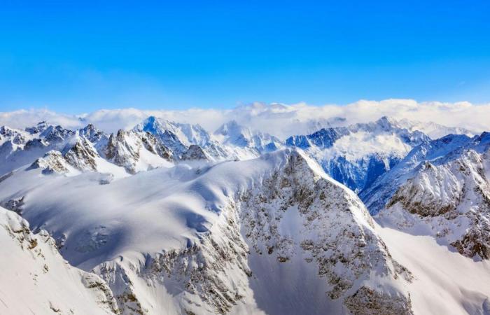 Was ist dieses seltsame Bambusfahrzeug, das im Eis der Schweizer Alpen entdeckt wurde?