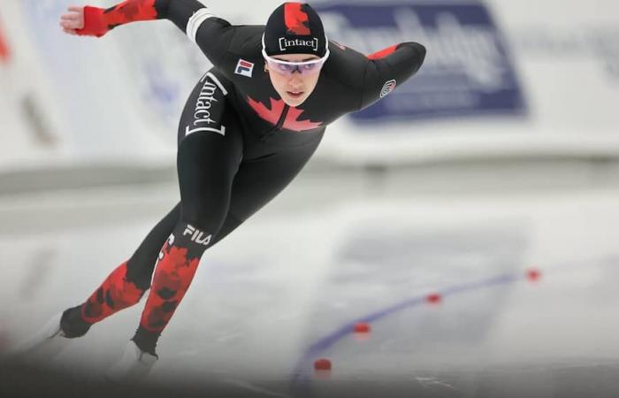 Béatrice Lamarche und ihre Teamkollegen sind mit Gold im Team Sprint bedeckt