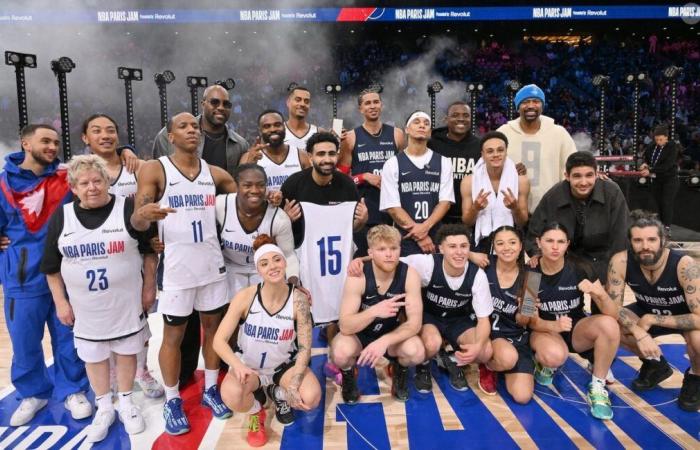 Viele Stars versammelten sich zum NBA Paris Jam Aya Nakamura, Teddy Riner, Esteban Ocon und Jalen Rose – Galaspiel NBA Jam Team Teddy Riner gegen Team Esteban Ocon während der NBA Paris Games in der Accor Arena Bercy © – Purepeople