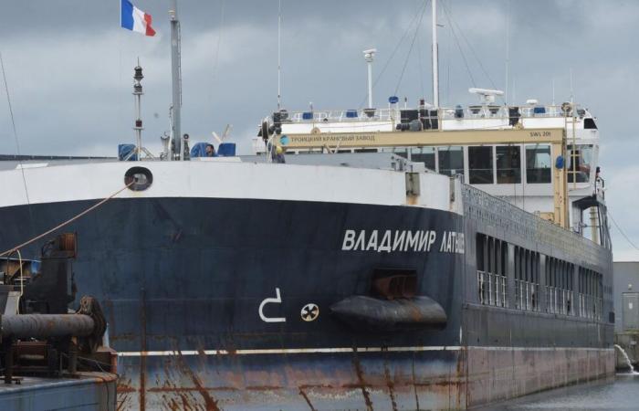 “Aufgabe ist drohend” … im Hafen drei Jahre blockiert, dieses russische Schiff bald in Diesel?