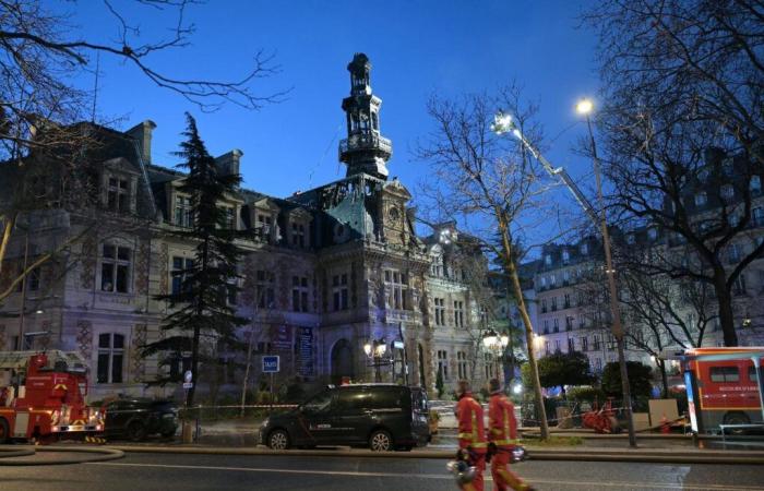 Das Rathaus des 12., das von einem spektakulären Feuer betroffen ist, keine Opfer