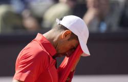 Novak Djokovic, die Nummer 1 der Welt, wurde in der dritten Runde des Rom-Turniers deutlich geschlagen